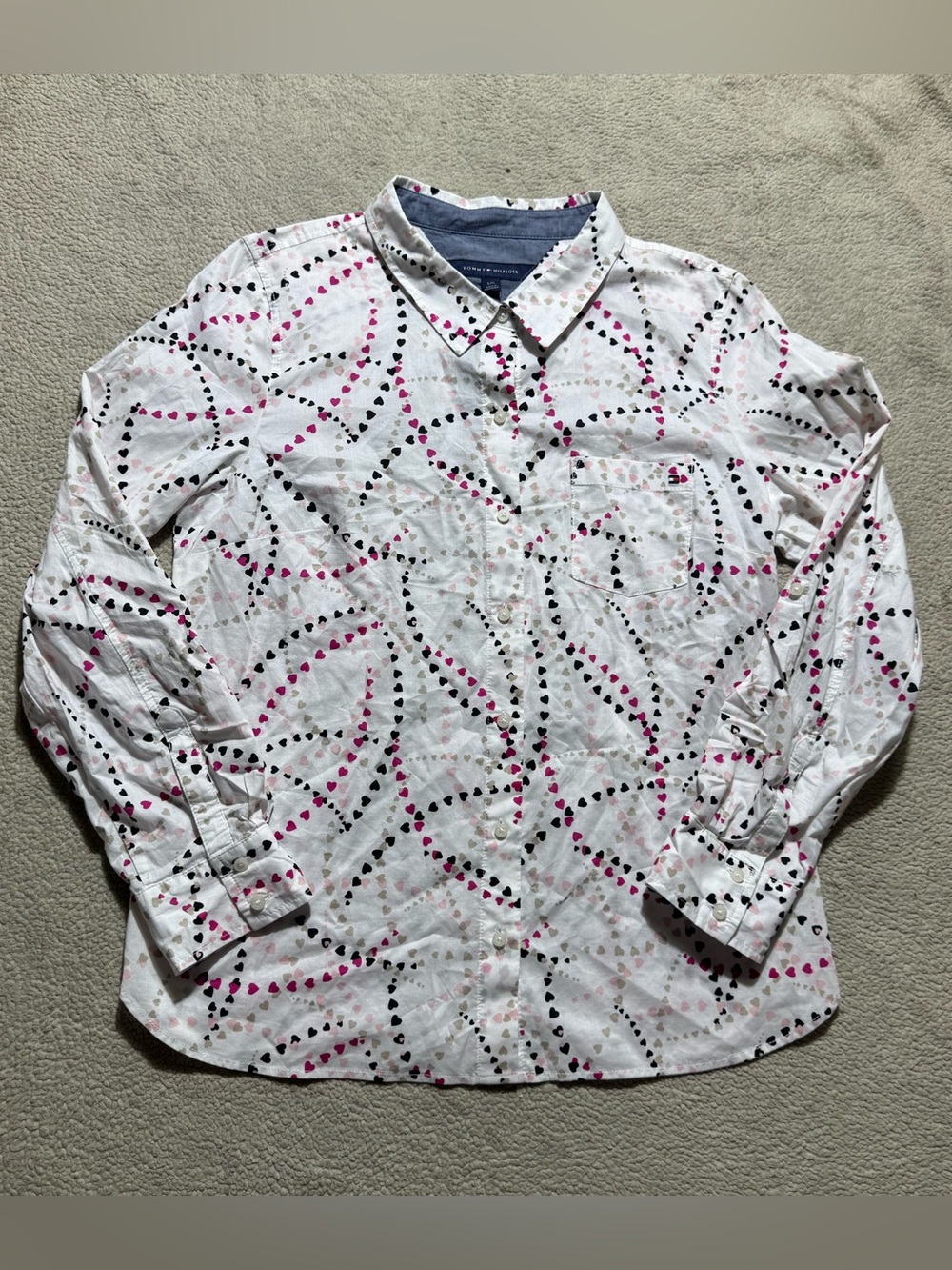 Tommy Hilfiger Shirt Womens Large White Hearts All Over Button Up Roll Tab NEW